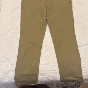 Izod Tan Chinos Straight Fit